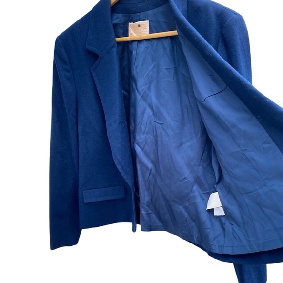 Vintage Pendleton Woman’s Single Breasted Wool Blazer, Size 12 - Picture 4 of 8